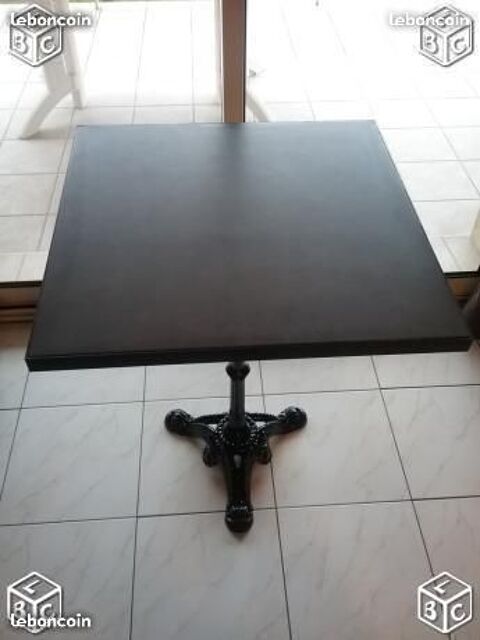 Table type bistrot carr� 110 Valencin (38)