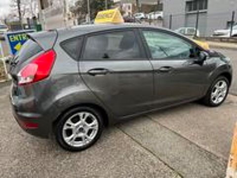 Fiesta 1.25 82 Titanium 2016 occasion 42700 Firminy