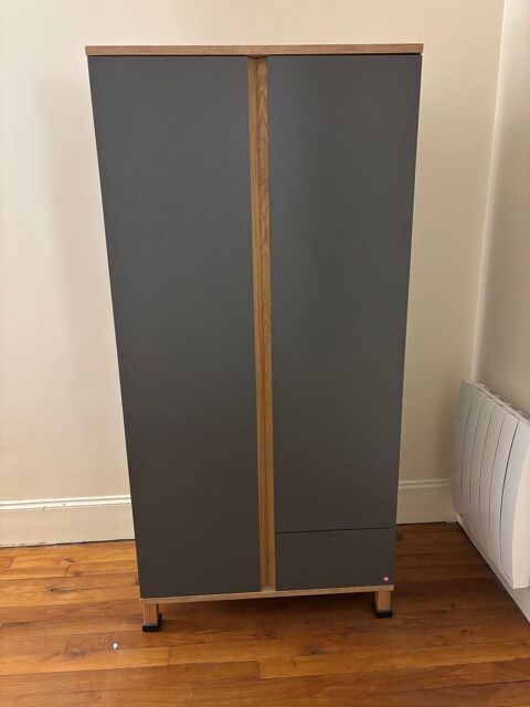 Armoire scandinave avec penderie Paris 12 (75)