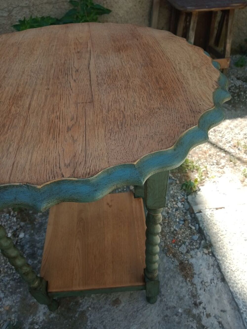 Table d' appoint laqu&eacute; Meubles