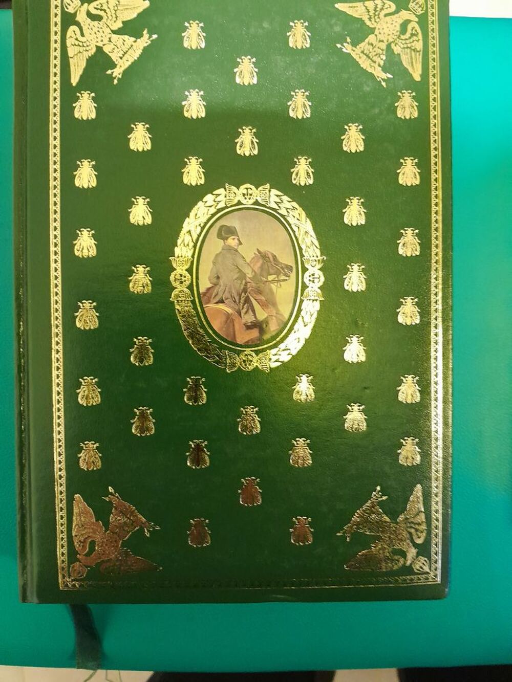 Une collection de 8 volumes de NAPOLEON par Max Gallo Livres et BD