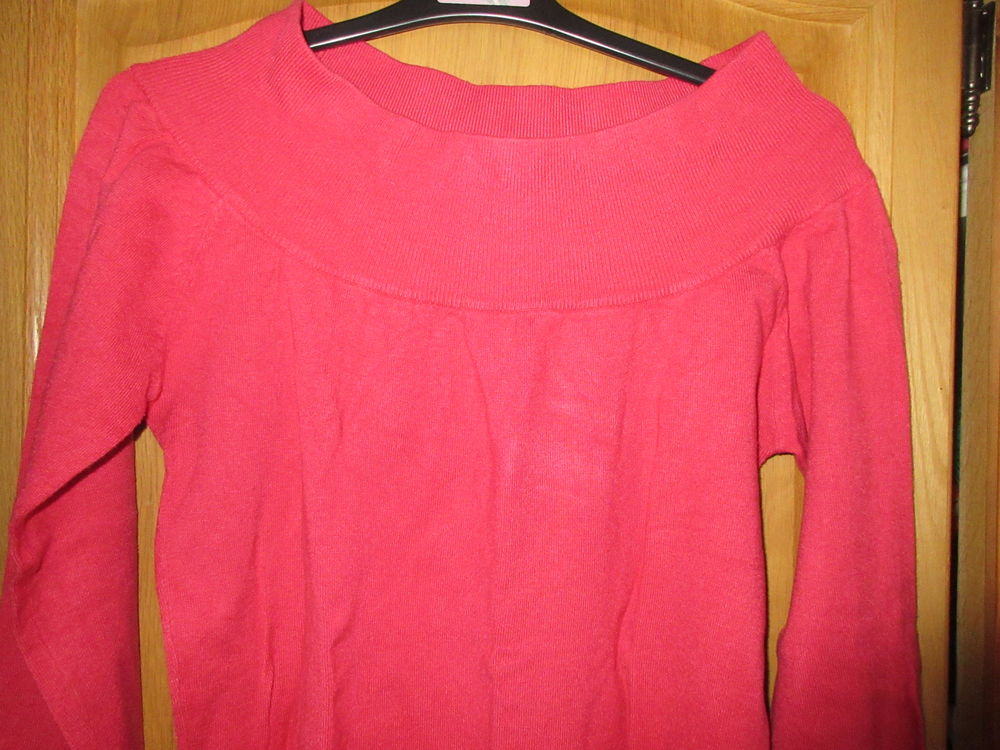 Pull fushia Vêtements