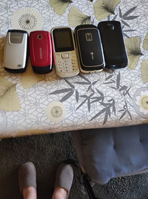 Lot de 5 téléphones portables dans l'état 30 Vitry-sur-Seine (94)