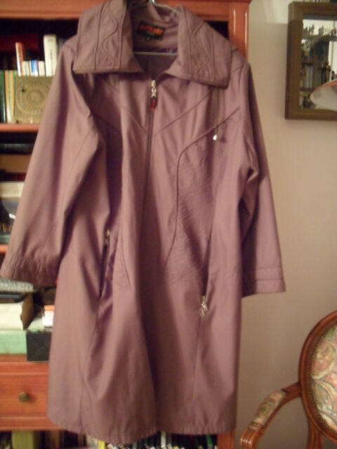 MANTEAU FEMME
TAILLE 46 6 Bauvin (59)