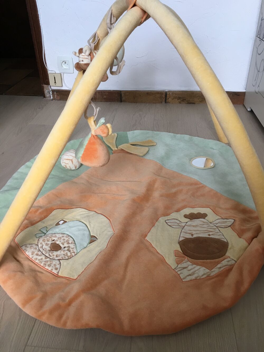 tapis d'&eacute;veil noukies Jeux / jouets