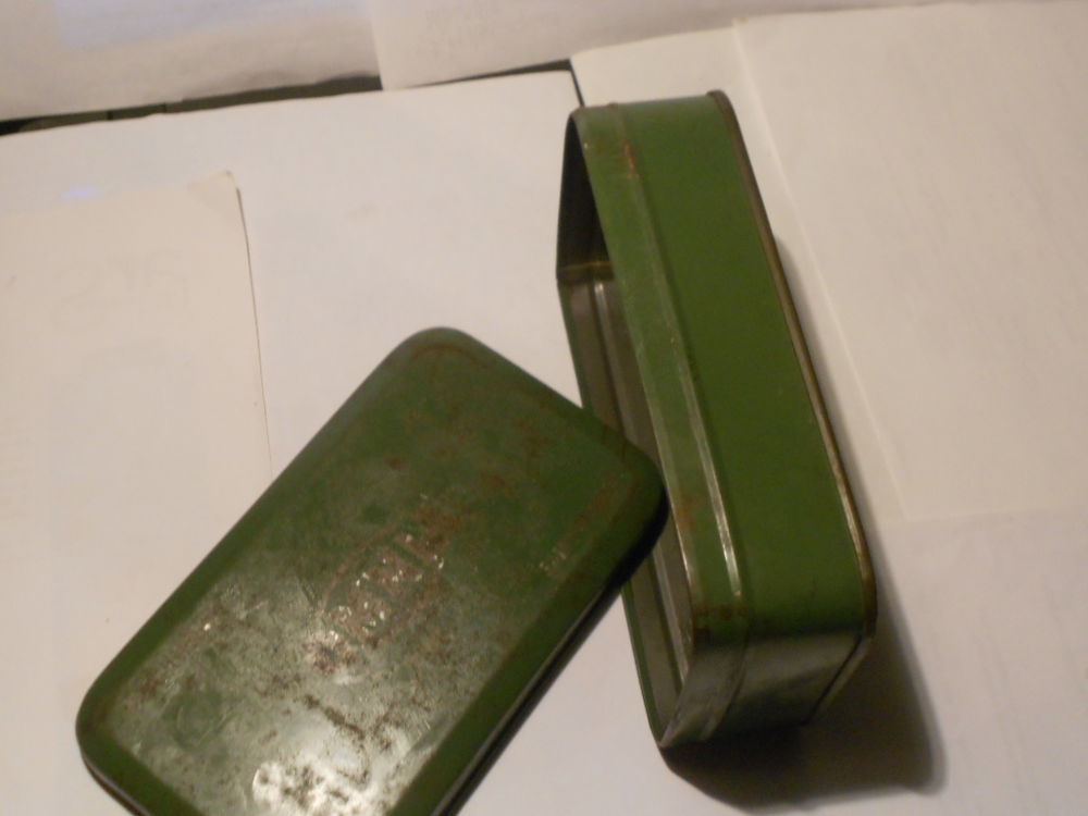 BOITE EN METAL OMNIA MANUFRANCE 