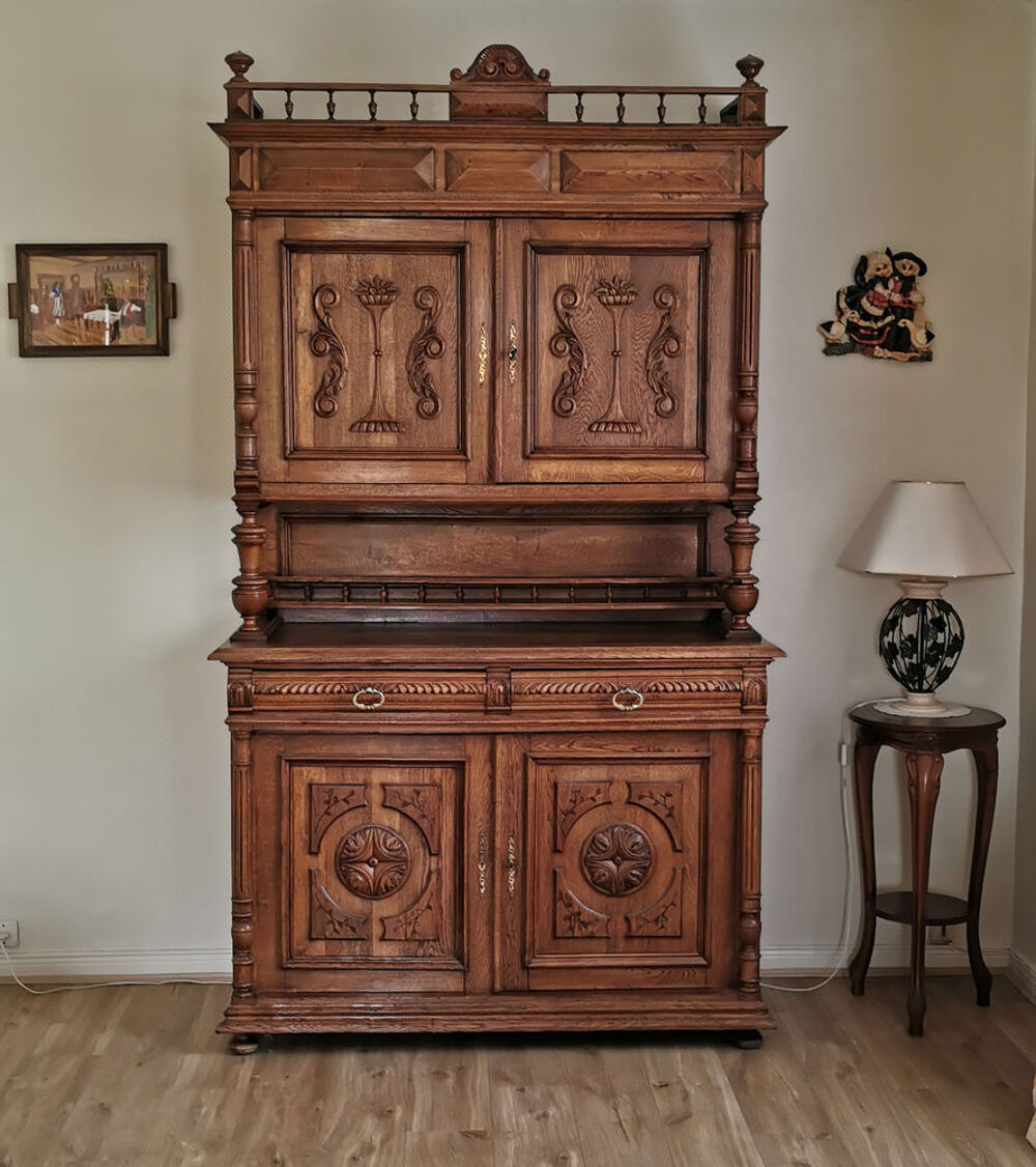Grand buffet vaisselier en bois massif Meubles