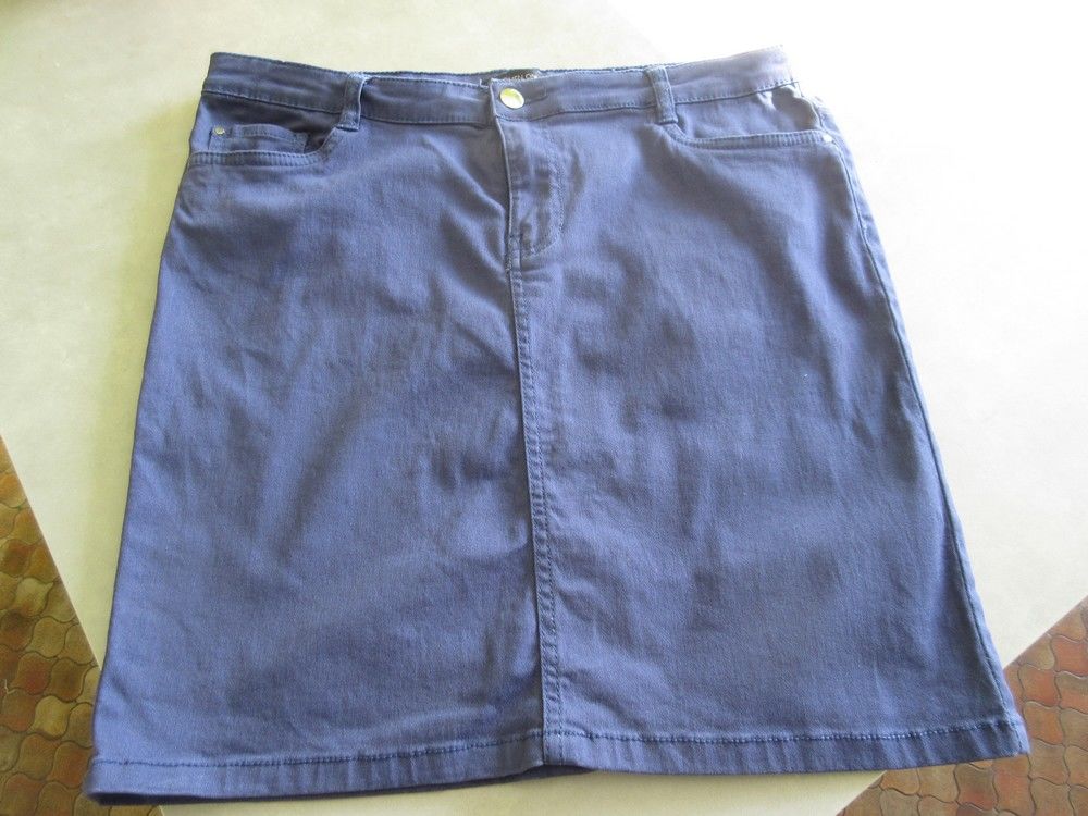 Mini-jupe taille 42 Vêtements