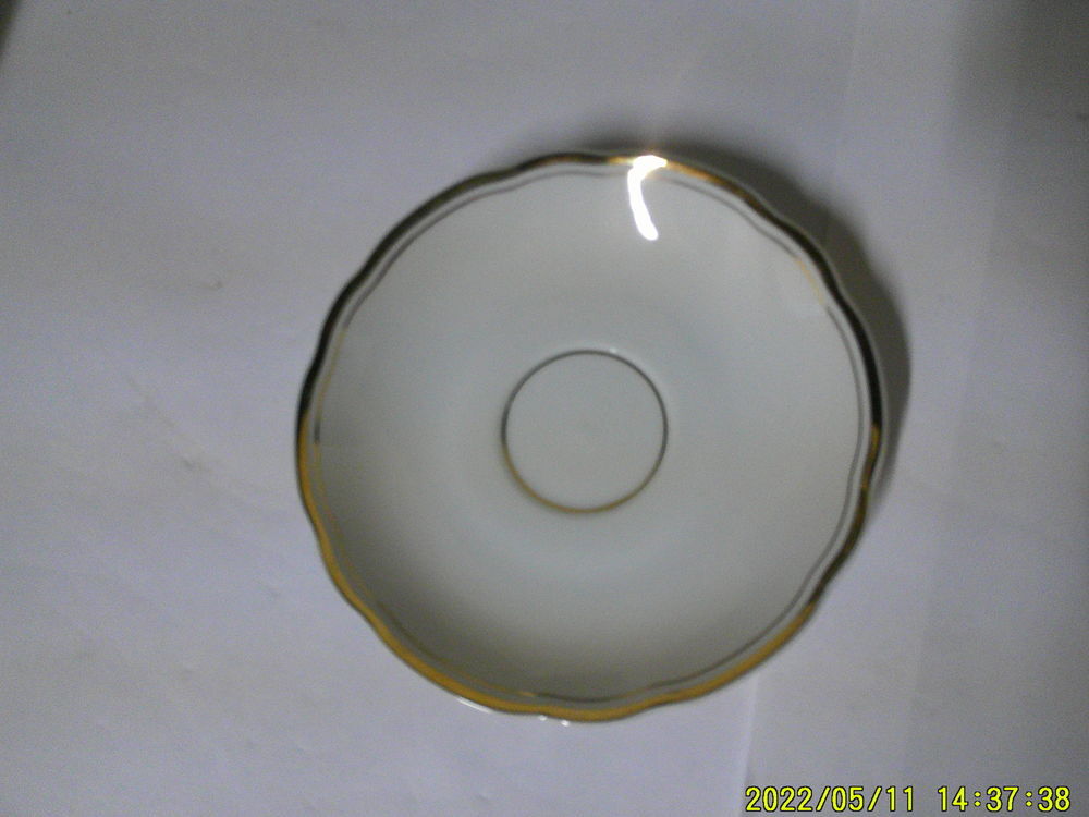 lot de ( 12 ) Belle Sous tasses en Porcelaine Décoration