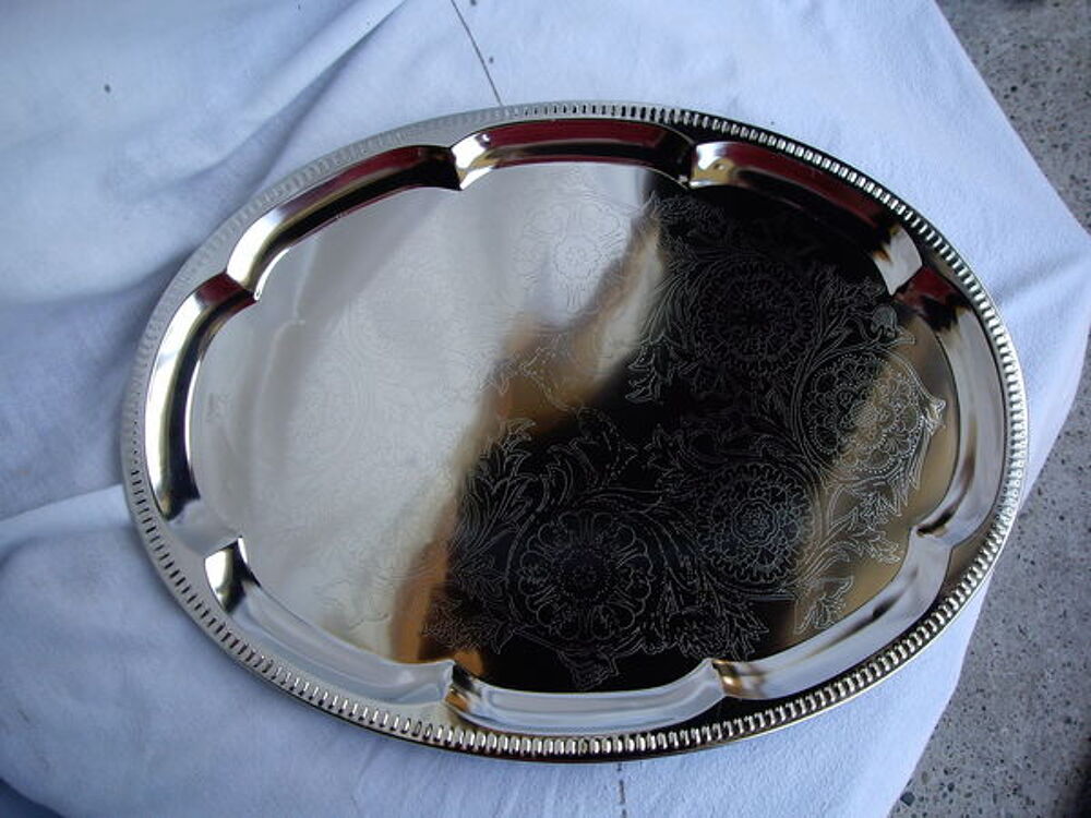  PLATS en INOX et Chrom&eacute; - Neufs Cuisine
