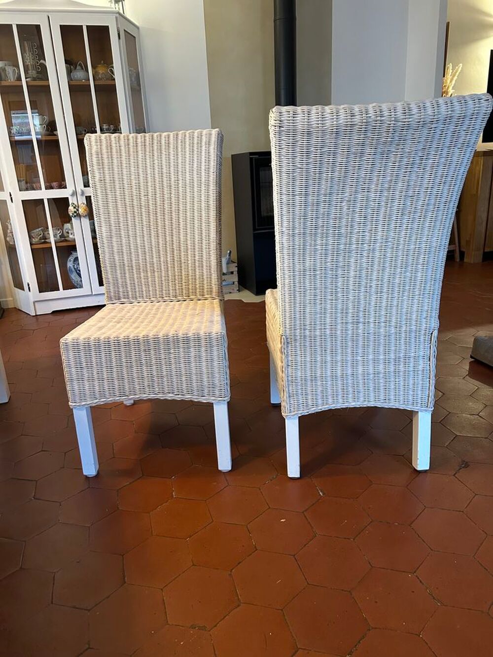8 CHAISES SALLE A MANGER Meubles