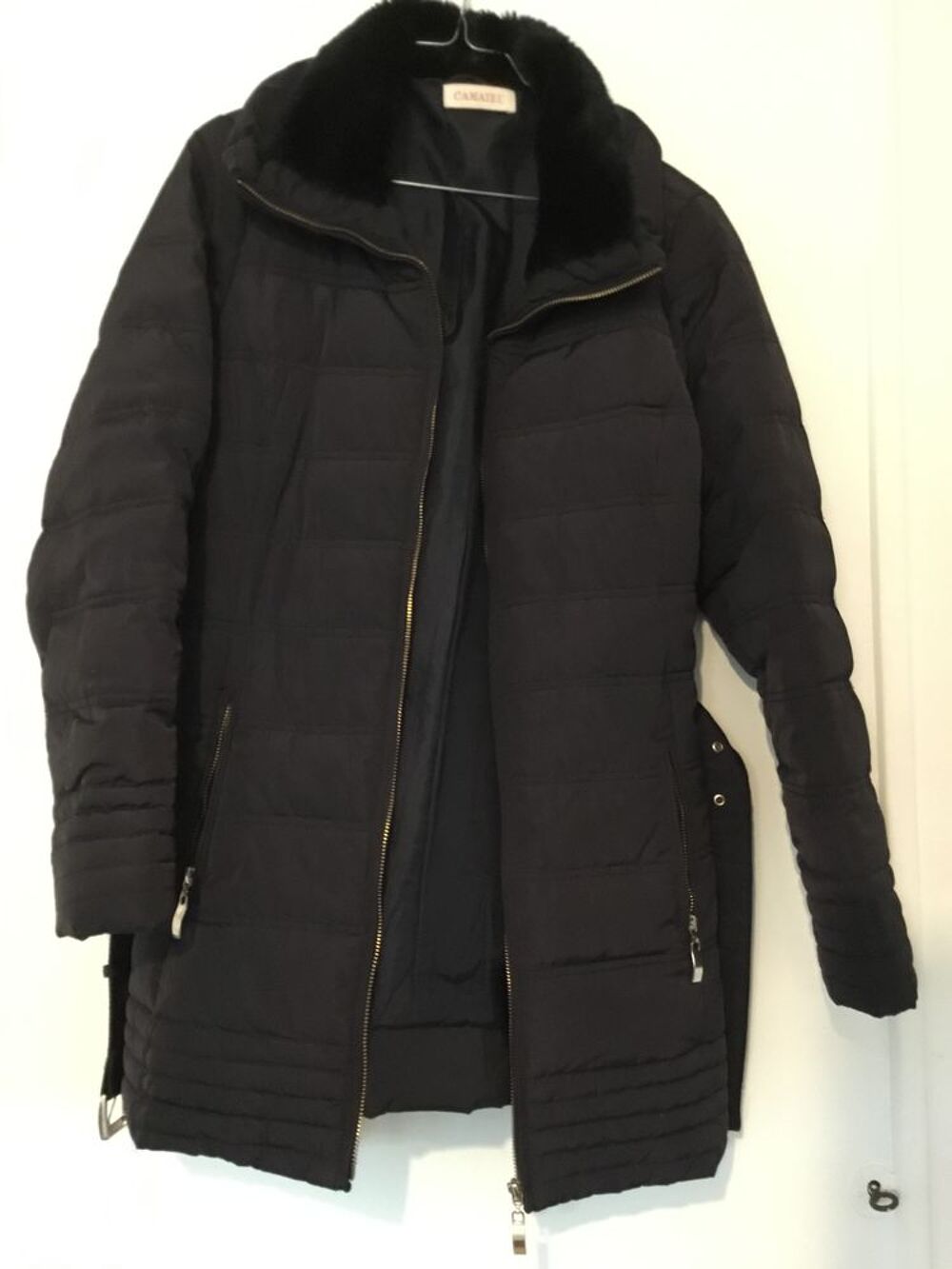 La doudoune chic ultra chaude avec son garnissage en duvet Vêtements