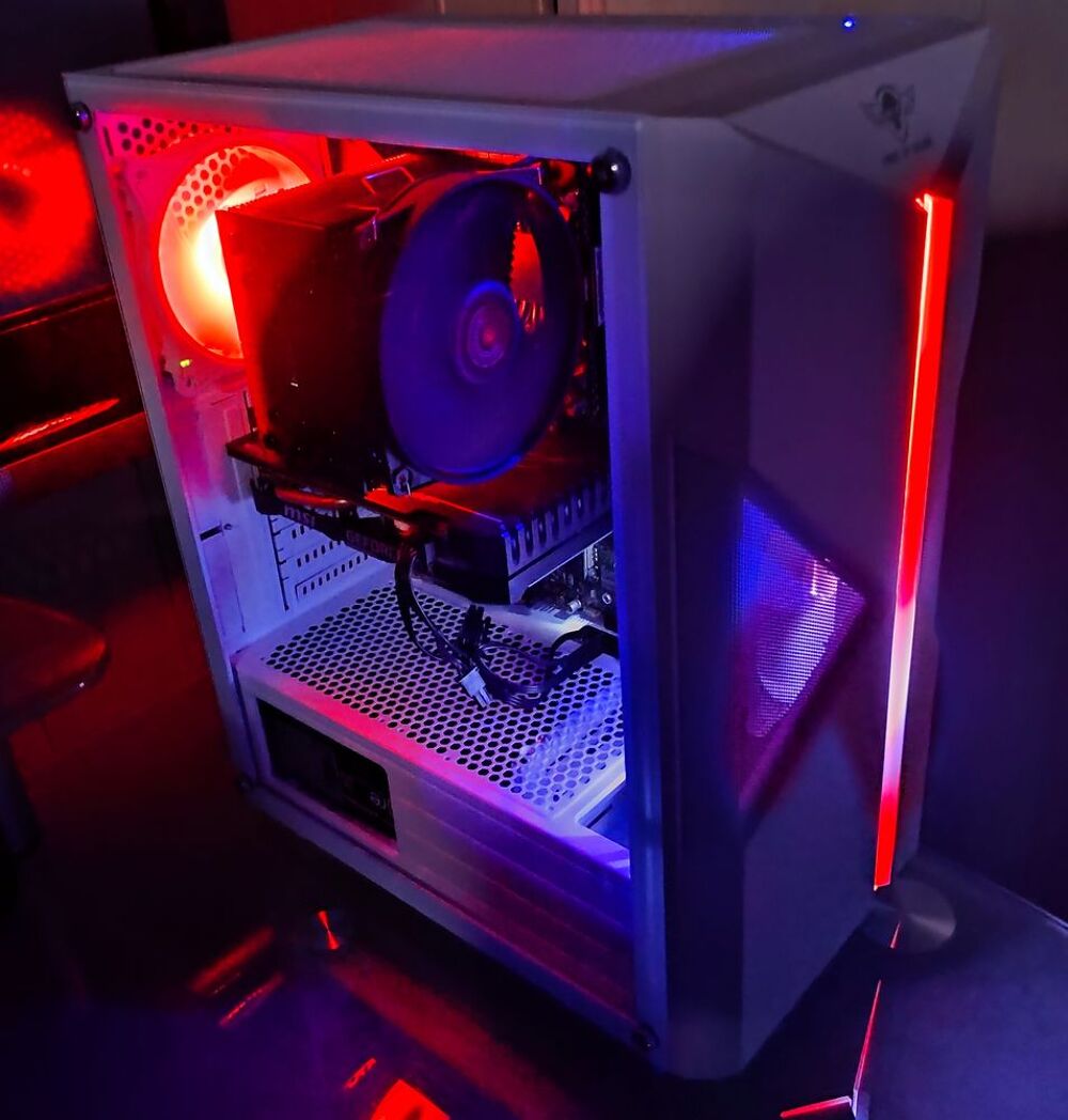 PC Gamers Reconditionn&eacute;- I7 10700F - RTX 2060 - MSI Z490 GAM Matériel informatique