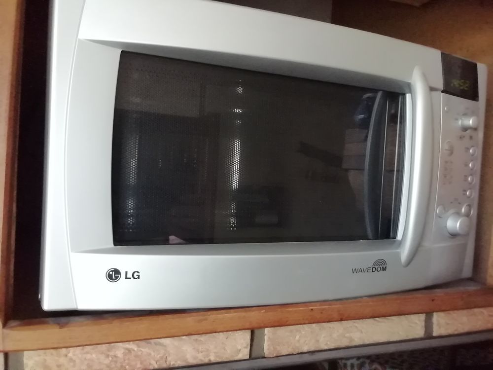 Grilles neuves inox pour micro-ondes LG Wavedom Electroménager