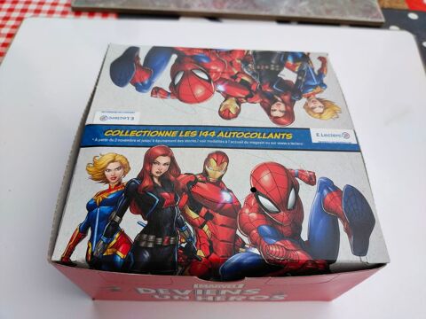 boite carte autocollant  deviens un héros de marvel 40 Dolus-d'Oléron (17)