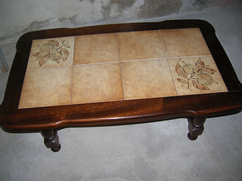 table basse ancienne de salon en ch&ecirc;ne carrel&eacute;e Meubles