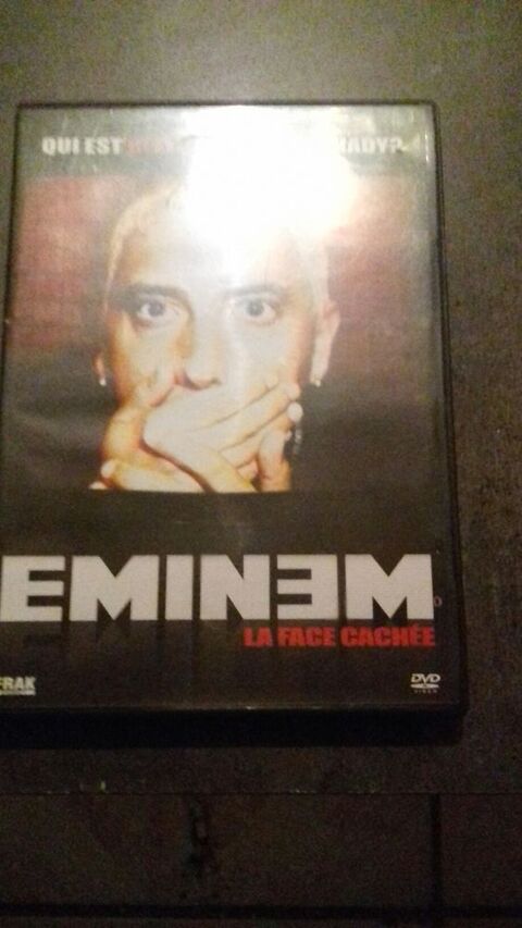Bonjour un dvd Eminem bonne tat pas relle ni rien je fais pas envoi ni de compte PayPal etc je prends que de espce ce  venir chercher  mon domicile Merci 5 Paudy (36)