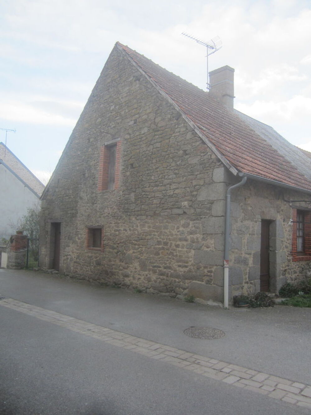 Vente Maison Trois maisons avec potentiel de 250 m² habitables Cressat