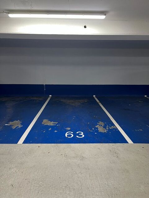  Parking / Garage  louer 12 m
