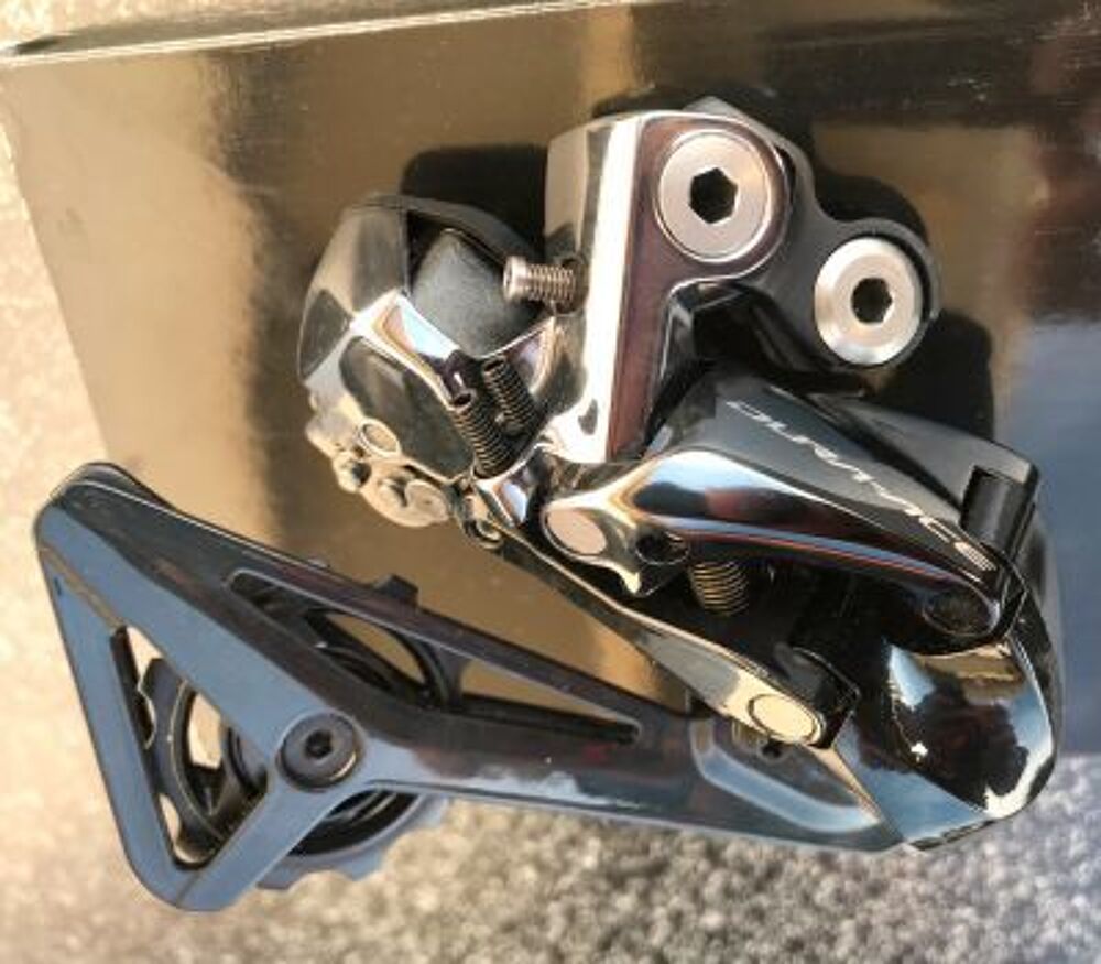 Groupe complet shimano dura ace di2 R9150 Vélos