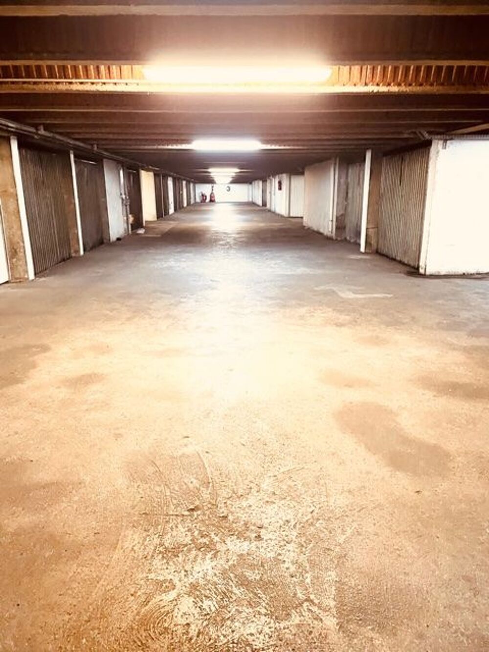 Location Parking/Garage PARIS 18ème Rue Doudeauville, Berbès Custine Box Paris 18