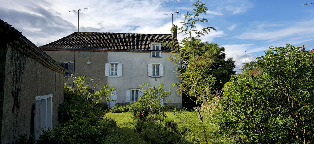 Vente Maison Maison de village 5 pièces à étage + dépendances Dun-le-poëlier
