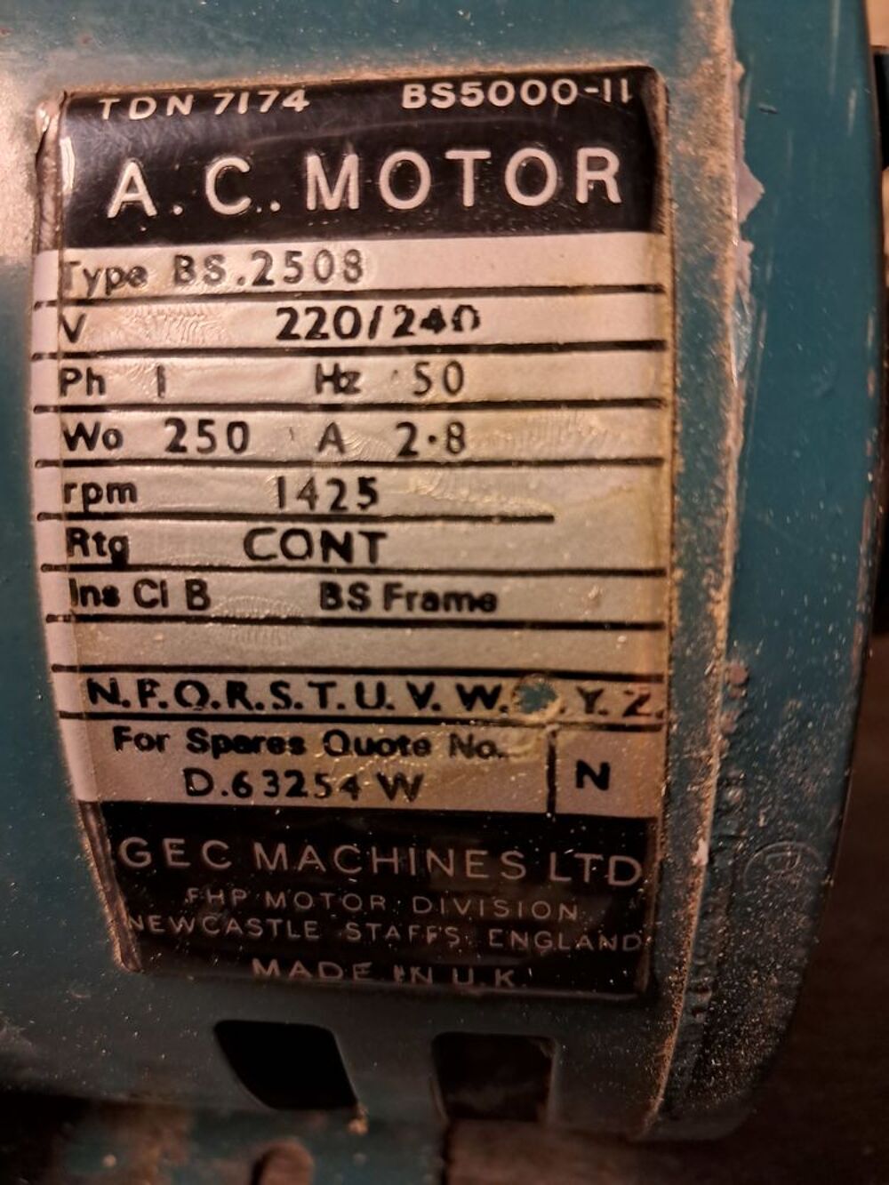 moteur &eacute;lec 220 mono Bricolage