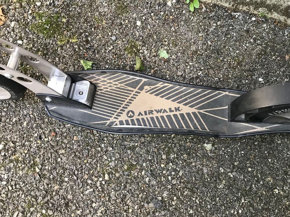 trottinette AIRWALK pliable Sports