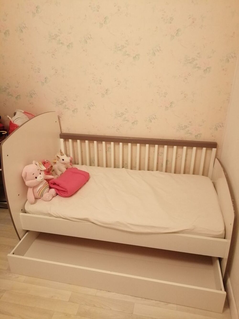 Lit enfant fille Puériculture