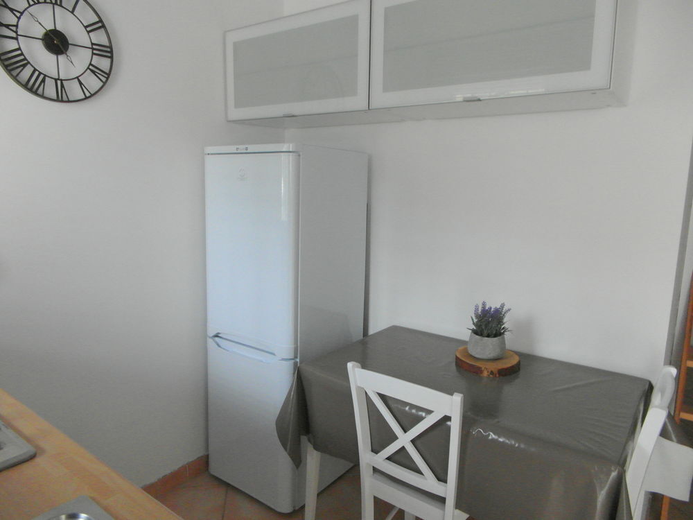 Location Maison LUBERON - T1 MEUBLE - TOUT CONFORT -TERRASSE - CALME-SOLEIL Lourmarin