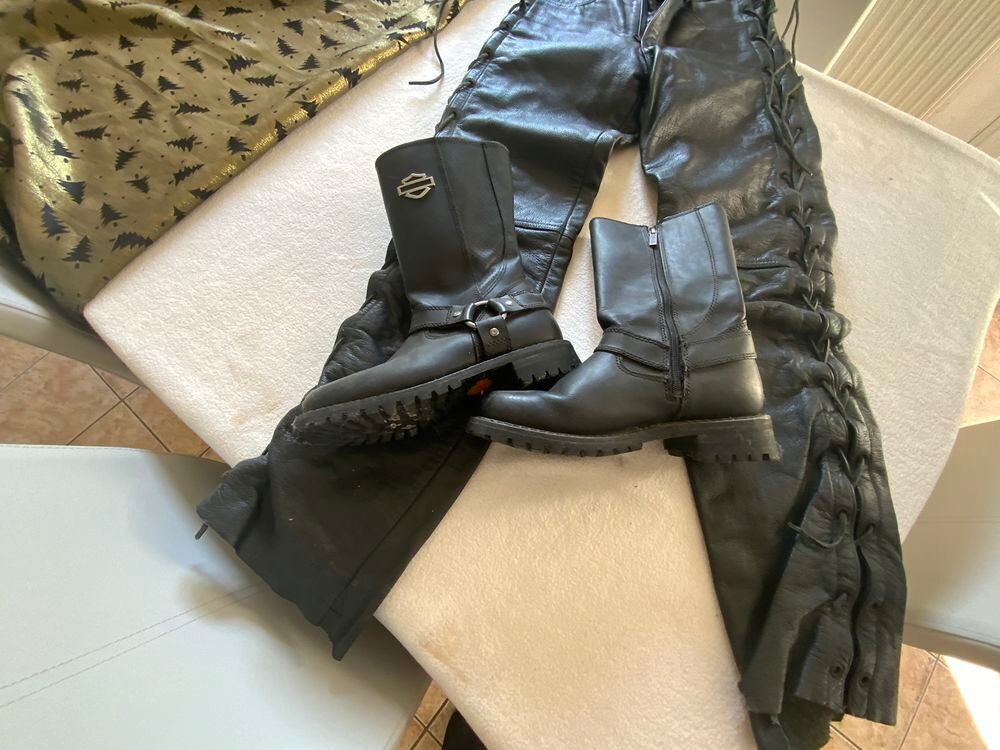Botte moto Harley Harley
Et pantalon cuir Chaussures