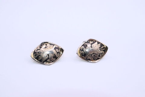 Boutons de manchettes   Dragon 
15 Liévin (62)