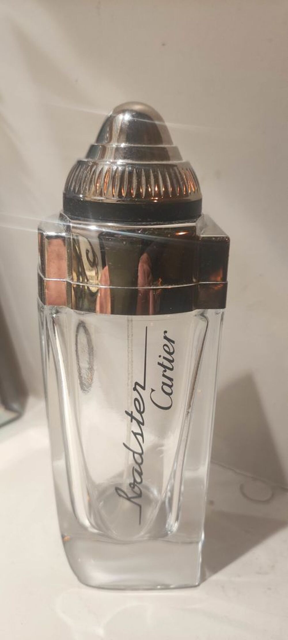 Flacons de parfums de grandes marques Décoration