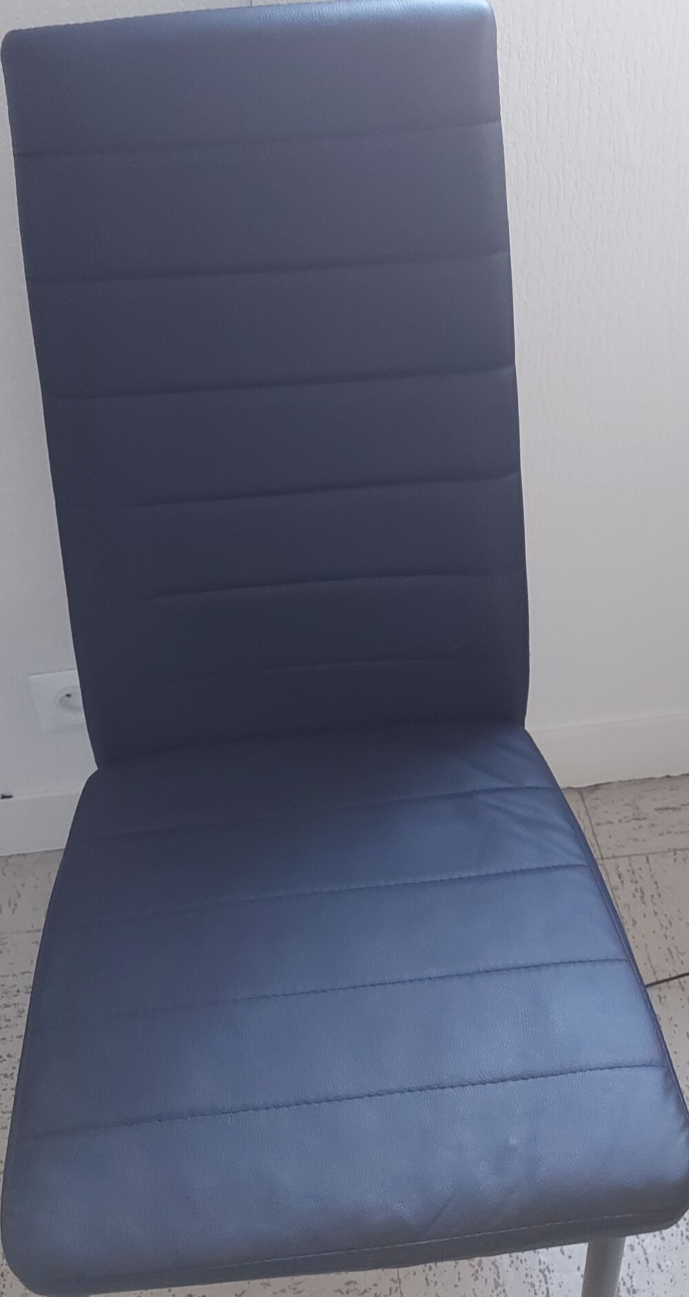 Meuble t&eacute;l&eacute; cuisine fauteuil table chaise r&eacute;frig&eacute;rateur Meubles