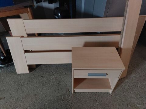 encadrement de lit AVEC TABLE  de chevet 50 Nohic (82)