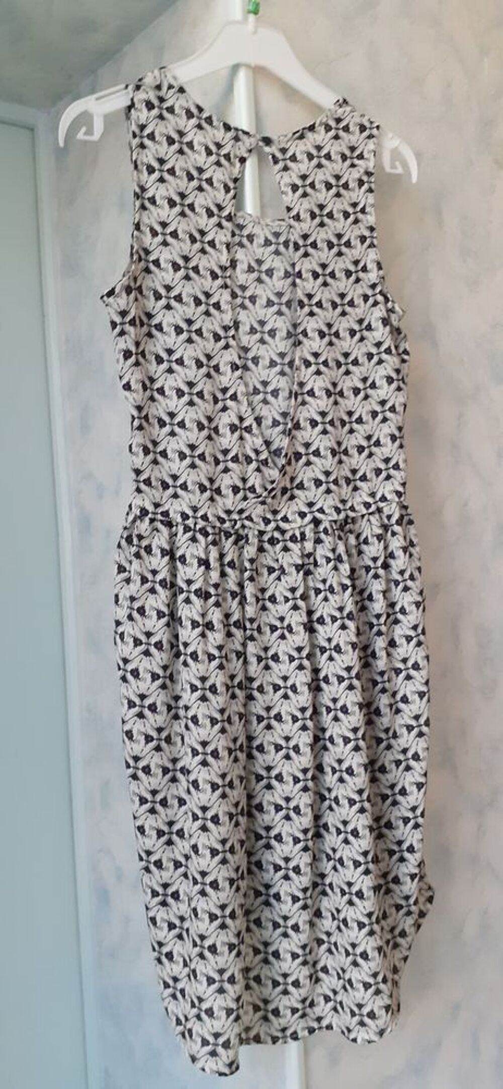 Robe &eacute;t&eacute; taille 36 Vêtements