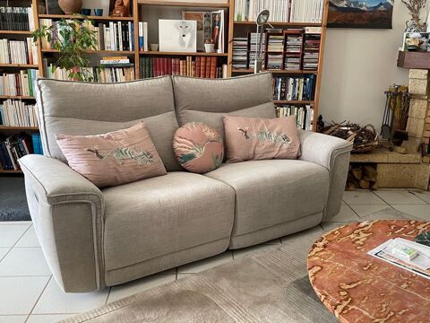 Canap� �lectrique relax avec motorisation 3 points
500 Veigy-Foncenex (74)