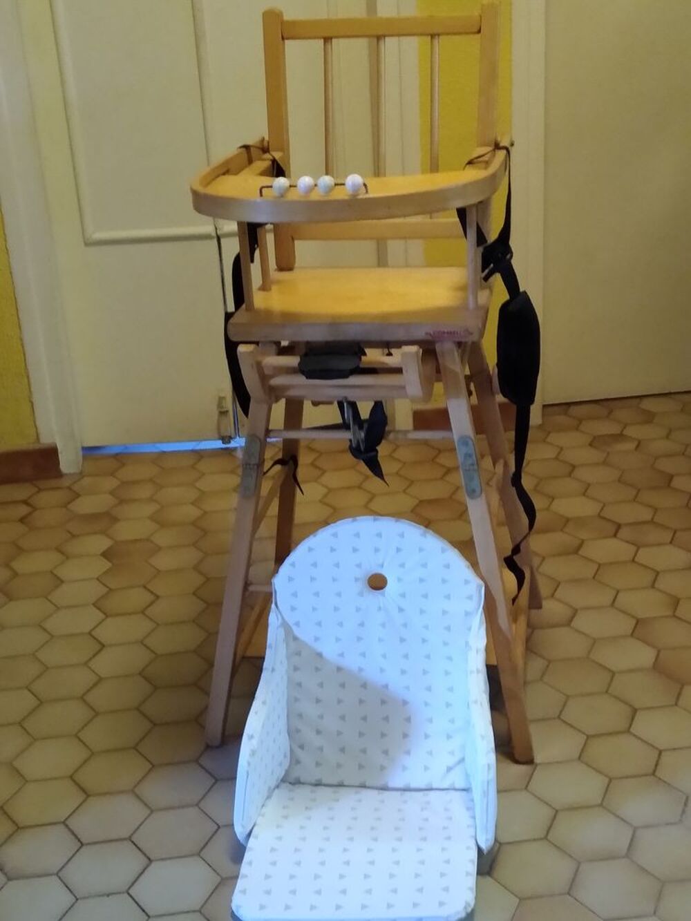 Chaise haute b&eacute;b&eacute; en bois Mobilier enfants