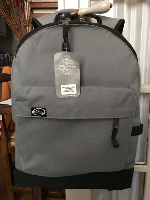 Sac � dos Quiksilver gris/noir 25 Vincennes (94)