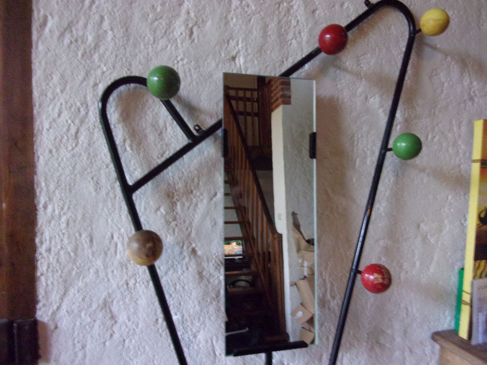 Porte manteau tubulaire de Roger F&eacute;raud -1950- Meubles