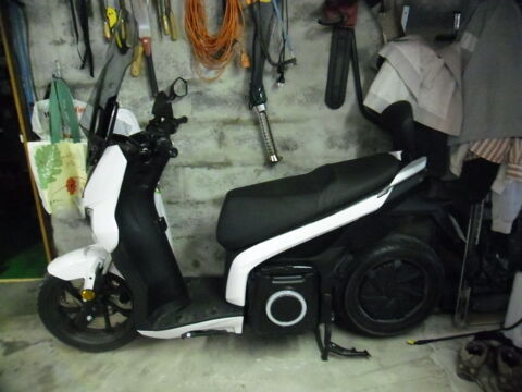 Scooter SILENCE 2022 occasion Cahors 46000