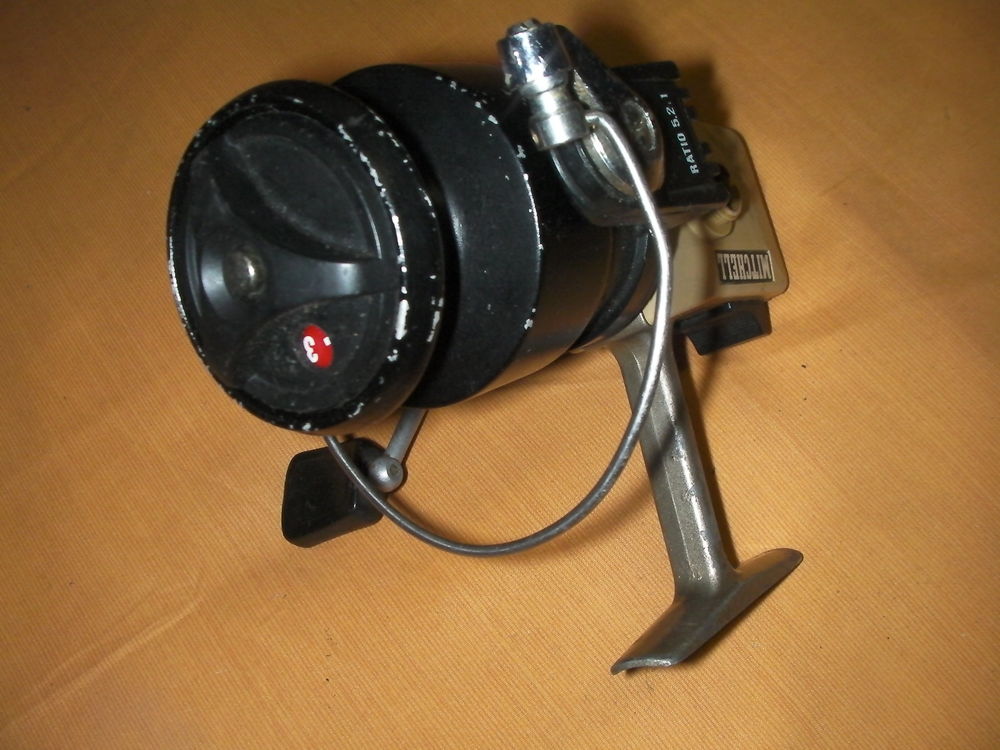 Moulinet lancer MITCHELL 3250 BI-COLOR boitier carr&eacute; Sports