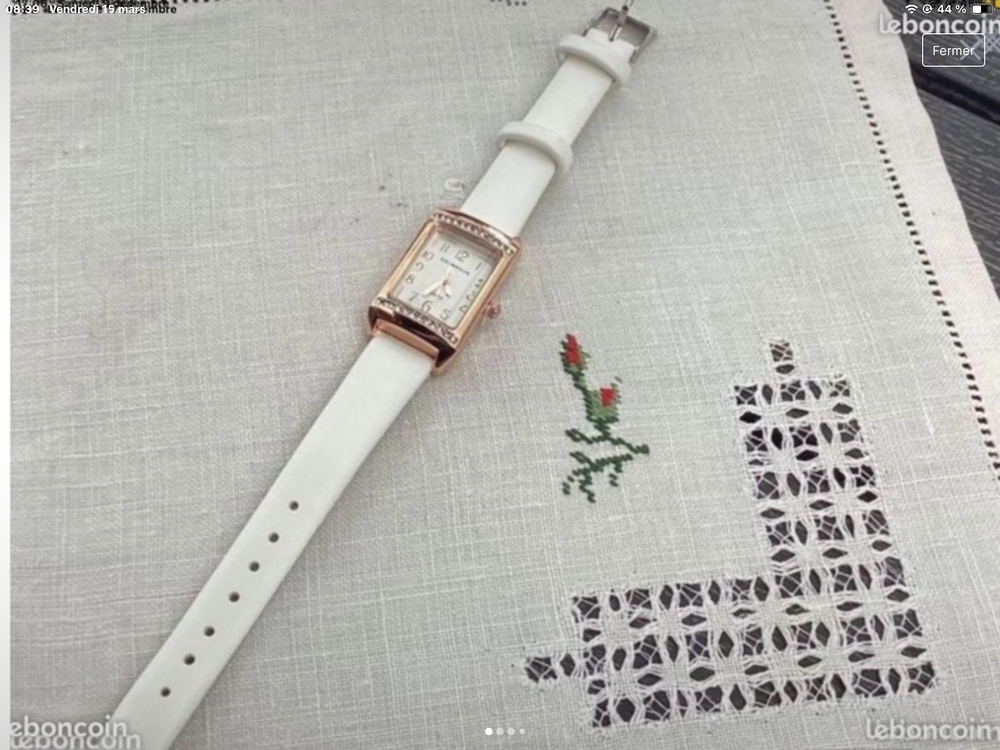 Montres fantaisies neuves Bijoux et montres