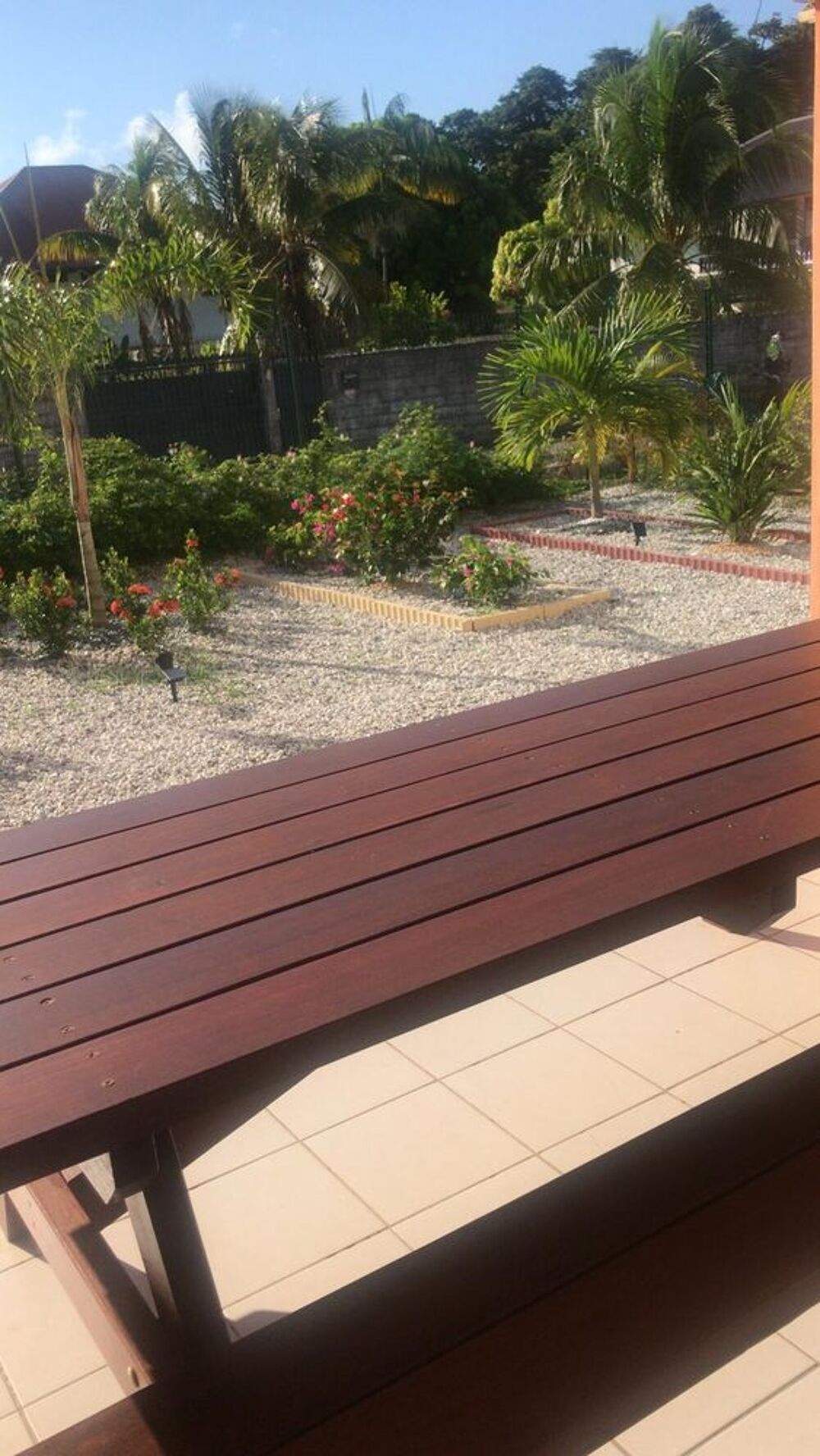 table/bancs ext&eacute;rieur en bois de Guyane Meubles