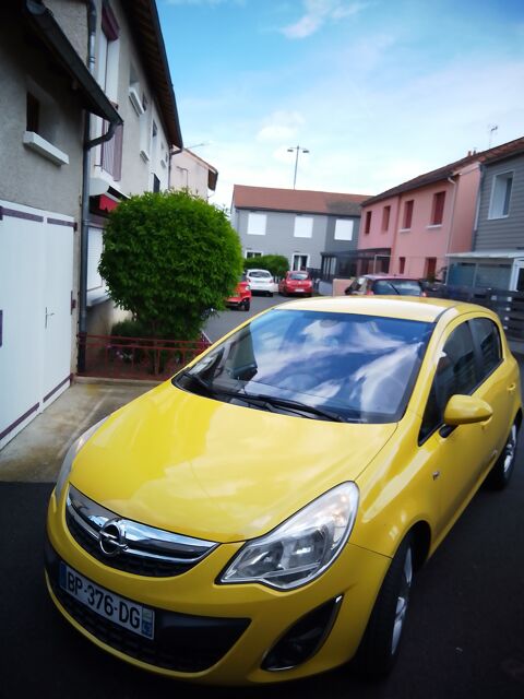 Opel corsa 1.7 CDTI - 130 ch FAP Color Edition