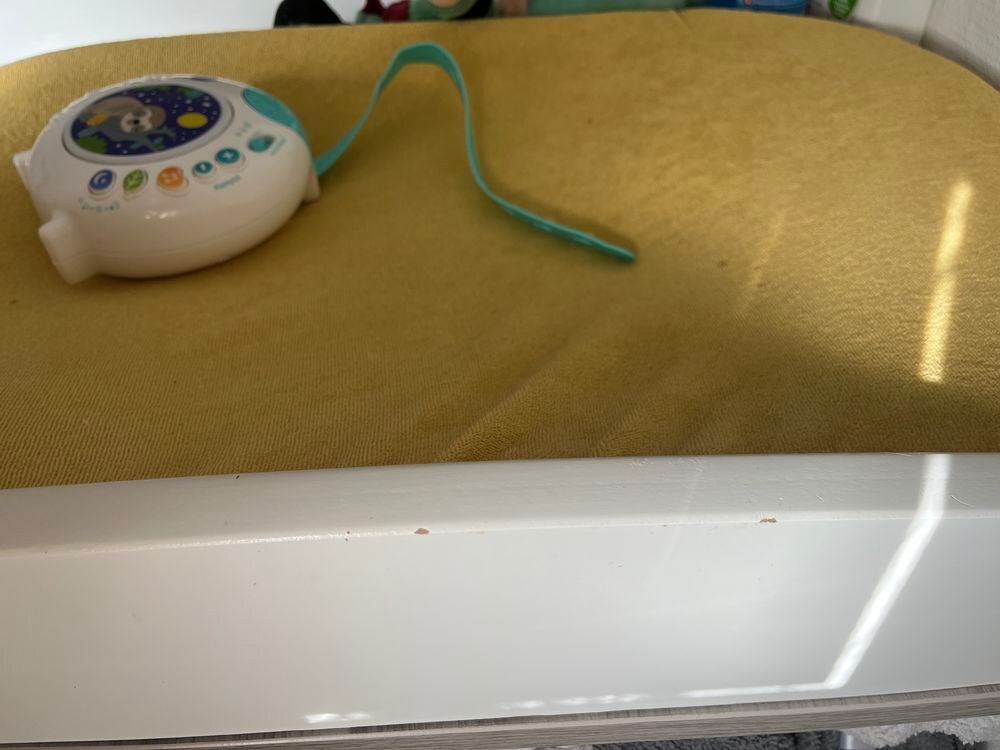 Lit b&eacute;b&eacute; combin&eacute; avec table &agrave; langer Mobilier enfants