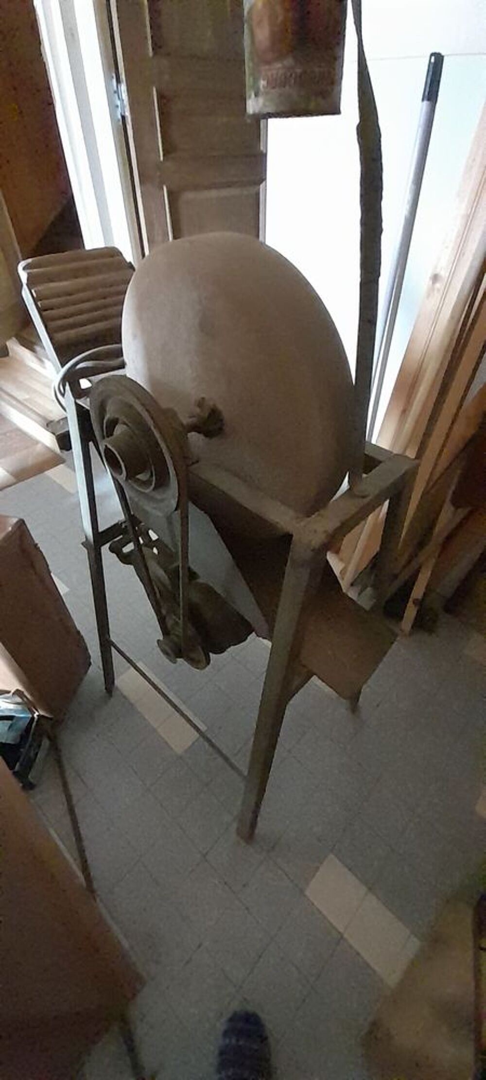 Meule &agrave; eau moteur 220 V pur aff&ucirc;tage Bricolage