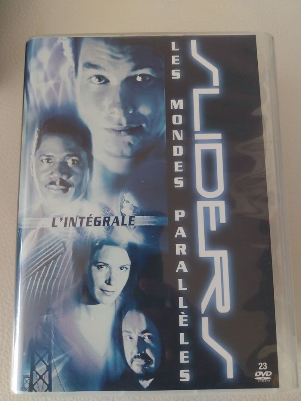 COFFRET 23 DVD SLIDERS DVD et blu-ray