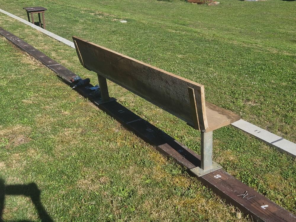 Pieds de bancs + dossier en acier galvanis&eacute; Meubles