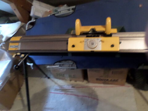 Machine � tricoter Phildar 100 Les Mazures (08)